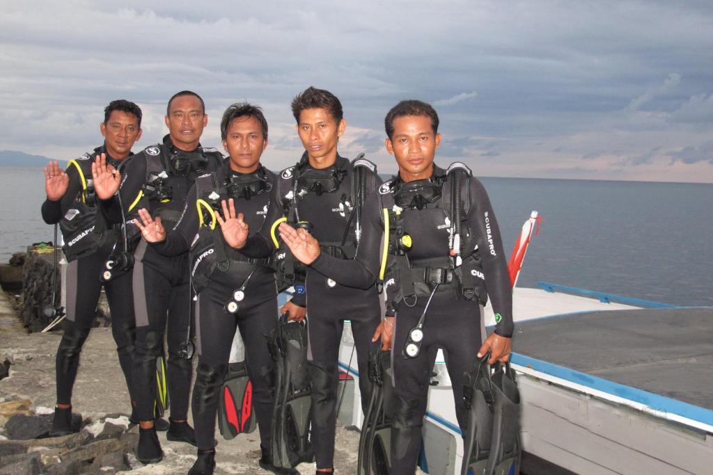 Nusantara Diving Centre Resort & Spa Manado Bagian luar foto